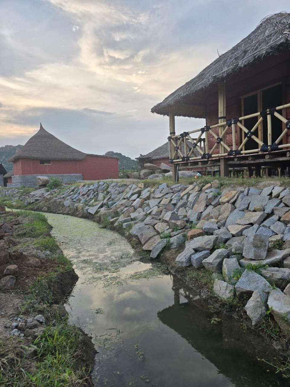 Golden Chariot Resort Hampi Zewnętrze zdjęcie
